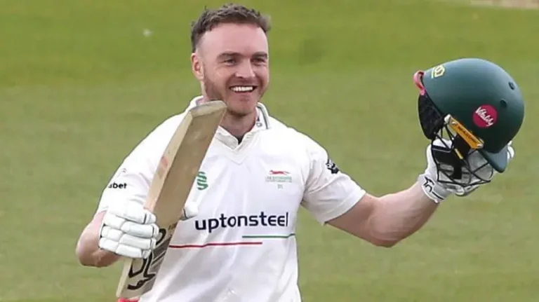 Cox & Eskinazi Power Leicestershire to Record Total Against Surrey