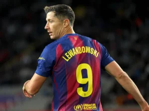 Anthony Gordon in action for Newcastle United amid Bayern Munich transfer rumors