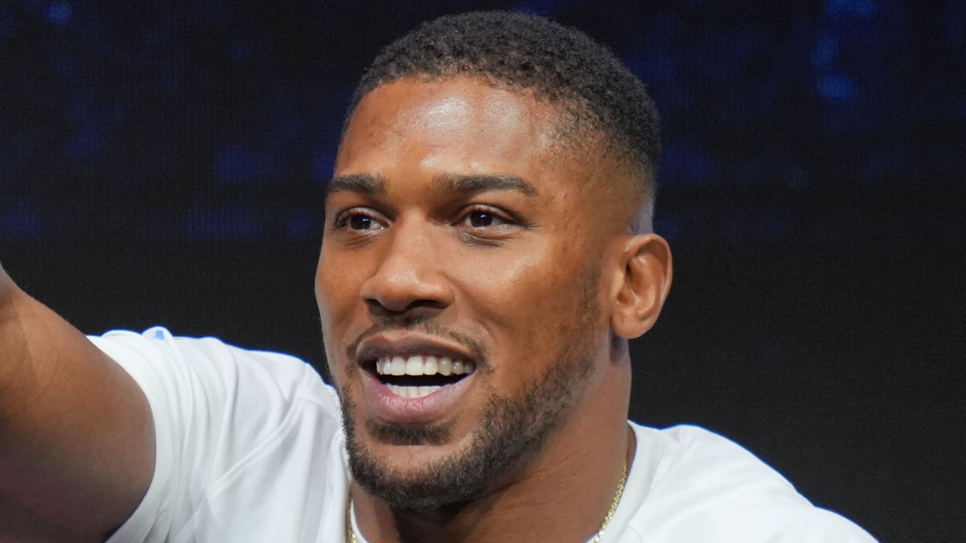 Fury and Joshua Face Off Ahead of December 11 Showdown